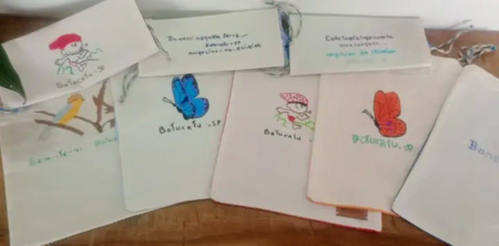 saquinhos bordados 28x20